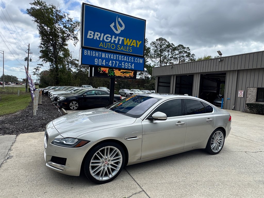 2017 Jaguar XF Prestige