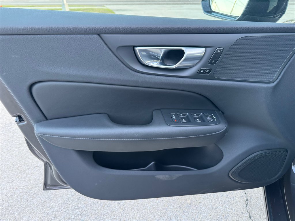 2024 Volvo S60 Plus - Photo 14
