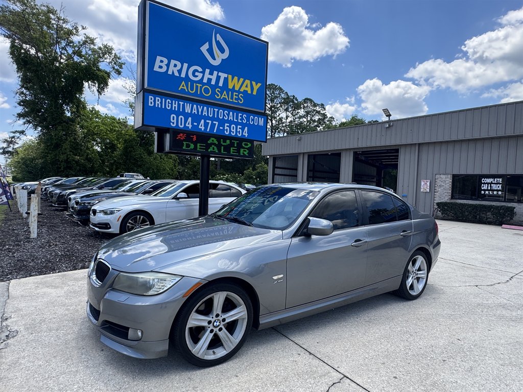 2011 BMW 3 Series 328i xDrive Sedan SULEV's photo