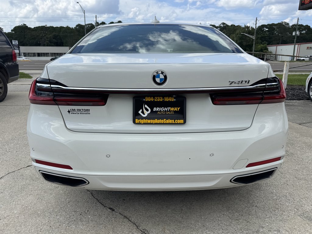 2020 BMW 7 Series 740i - Photo 6
