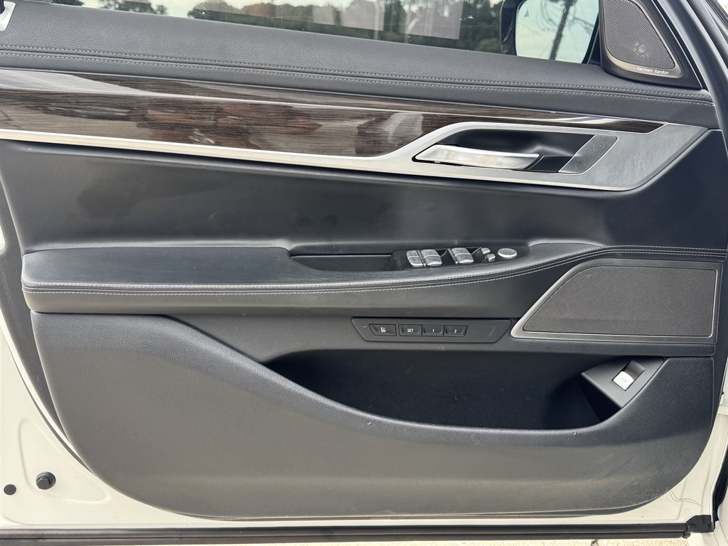 2020 BMW 7 Series 740i - Photo 13