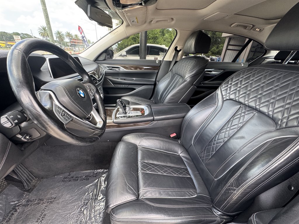2020 BMW 7 Series 740i - Photo 11