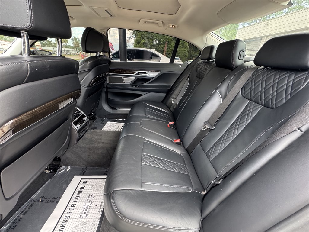 2020 BMW 7 Series 740i - Photo 12